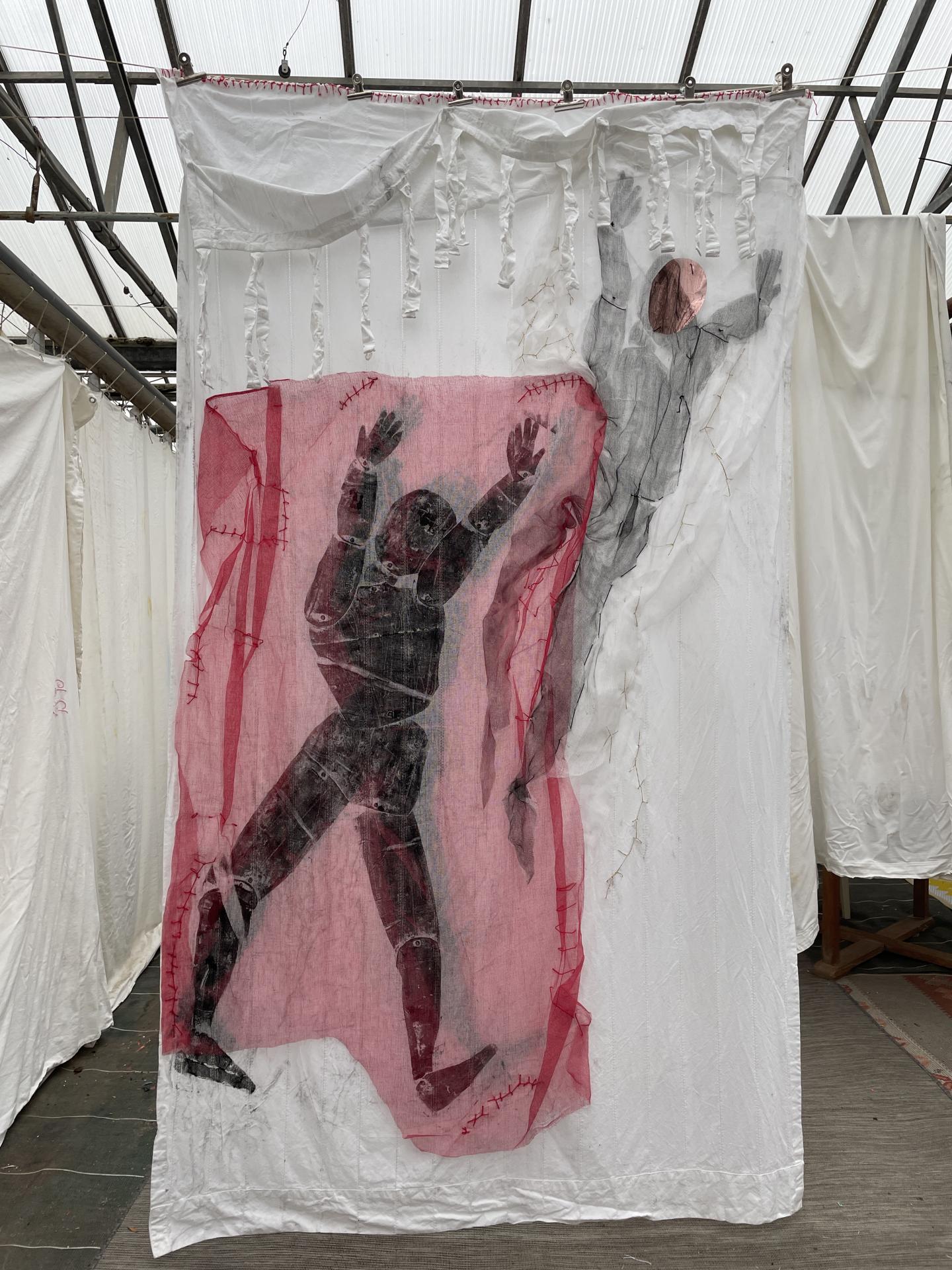 230x130 cm 20260222 le pas tenu